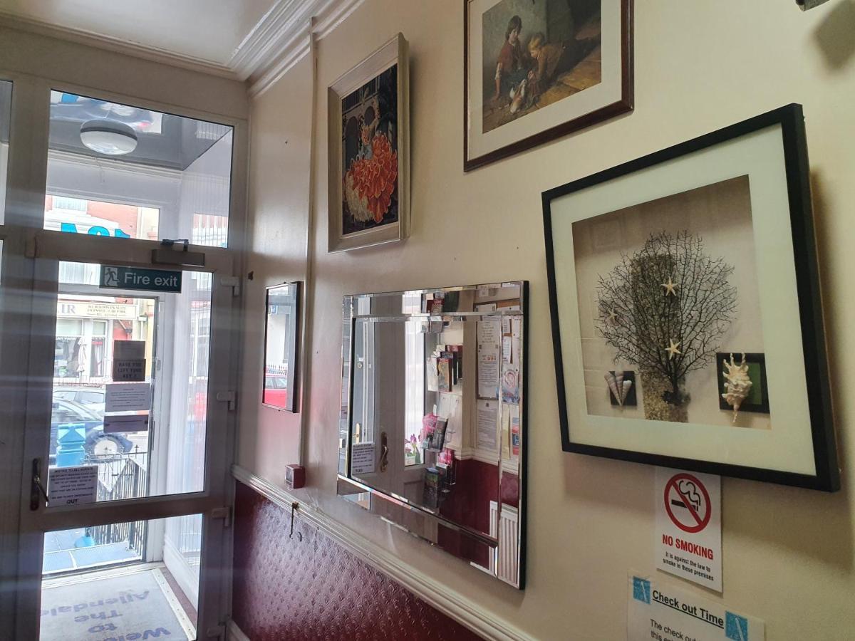 The Allendale Blackpool Bagian luar foto